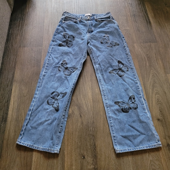 Rue21 Denim - RUE21 Women's Blue Jeans with Butterfly Design
